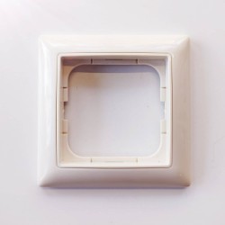 Πλαίσιο 1 Θέσης με δακτυλίδη ιβουάρ - Basic - Busch-Jaeger