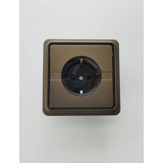 Πρίζα σούκο/ μπρονζέ - Μηχανισμός/Πλακίδιο/Πλαίσιο Trazo - Niessen